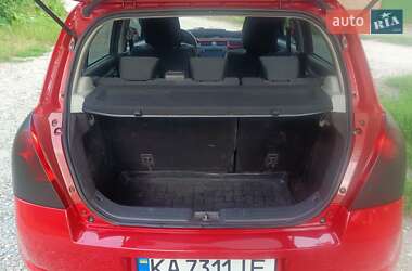 Хэтчбек Suzuki Swift 2006 в 