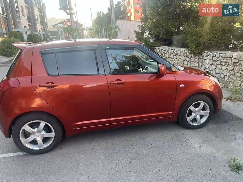 Хетчбек Suzuki Swift 2007 в Києві