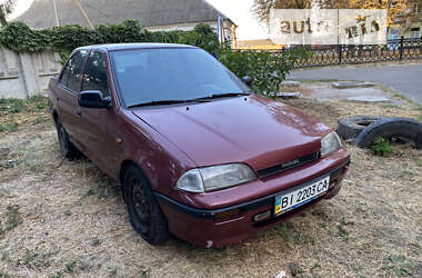 Седан Suzuki Swift 1993 в 