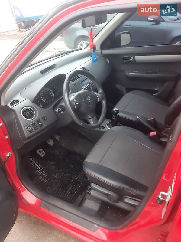 Хетчбек Suzuki Swift 2010 в Кропивницькому