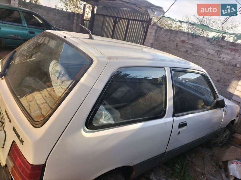 Хэтчбек Suzuki Swift 1988 в Великодолинском фото 13 Хэтчбек Suzuki Swift 1988 в Великодолинском