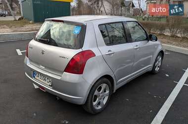 Хетчбек Suzuki Swift 2005 в Ірпені