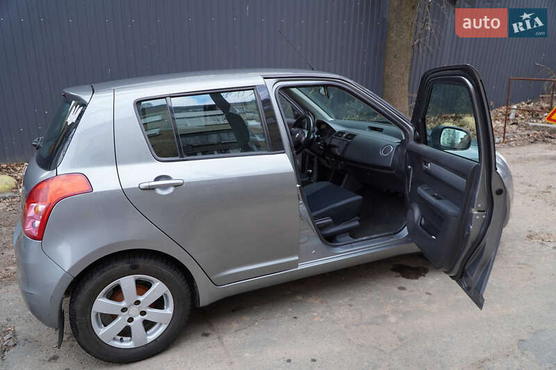 Хетчбек Suzuki Swift 2008 в Києві