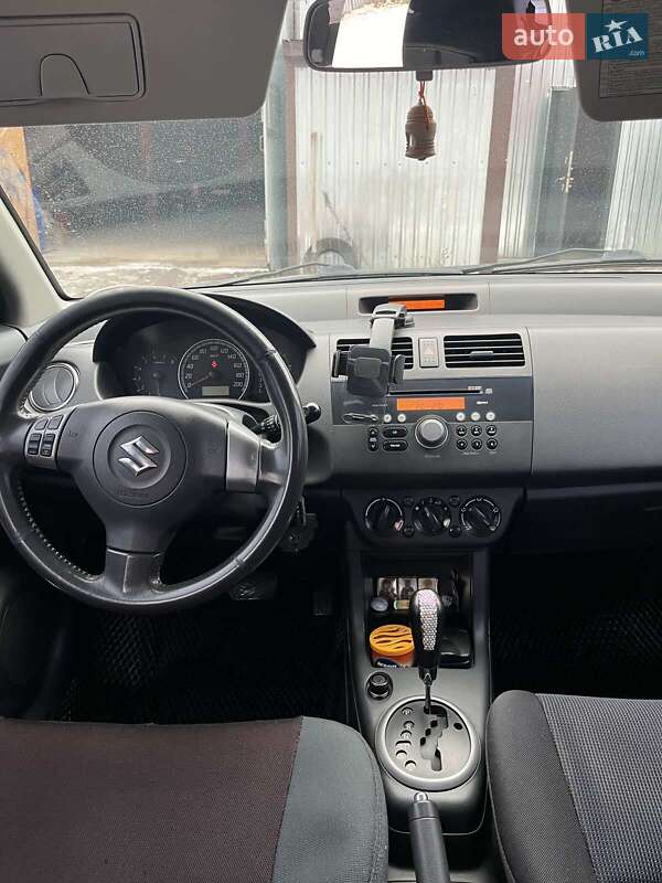 Хетчбек Suzuki Swift 2007 в Хмельницькому