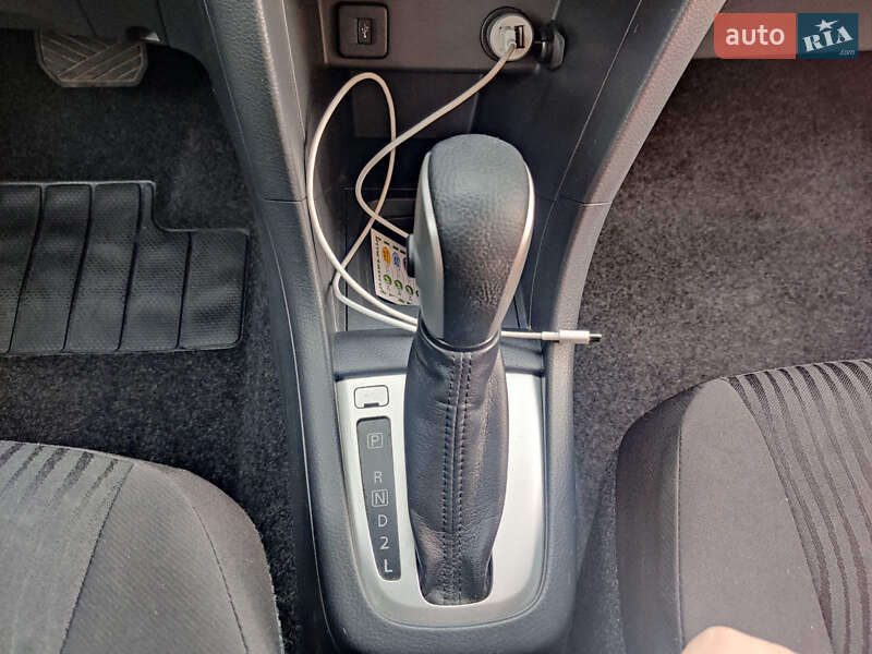 Хэтчбек Suzuki Swift 2013 в Киеве