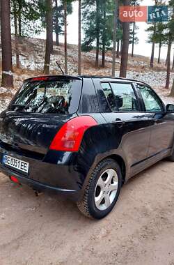 Хетчбек Suzuki Swift 2007 в Тростянці