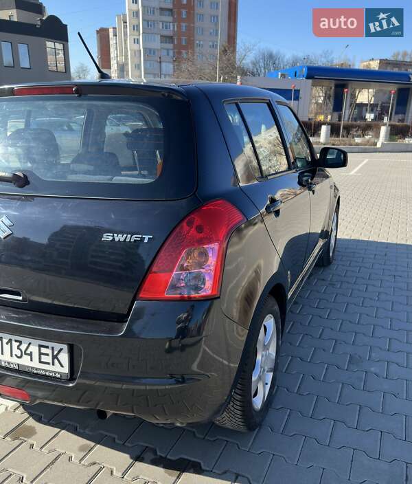 Хэтчбек Suzuki Swift 2008 в Тернополе
