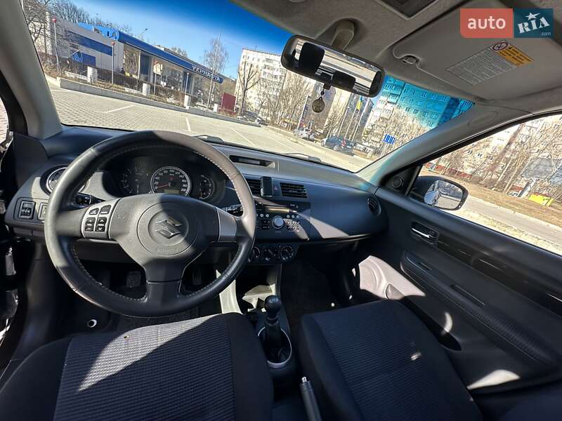Хэтчбек Suzuki Swift 2008 в Тернополе