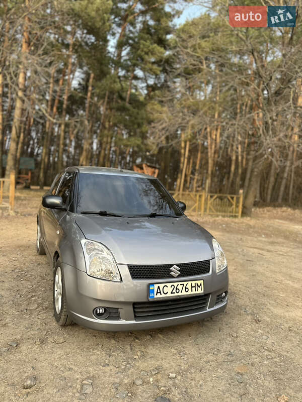 Хетчбек Suzuki Swift 2007 в Володимирі фото 3 Хетчбек Suzuki Swift 2007 в Володимирі