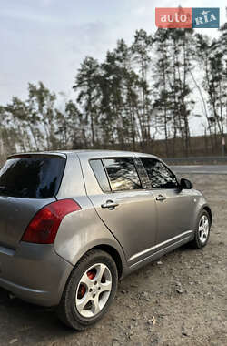 Хэтчбек Suzuki Swift 2007 в 