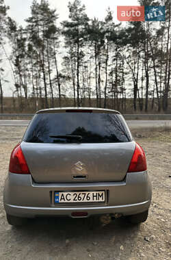 Хэтчбек Suzuki Swift 2007 в 