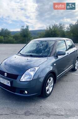 Хэтчбек Suzuki Swift 2006 в 