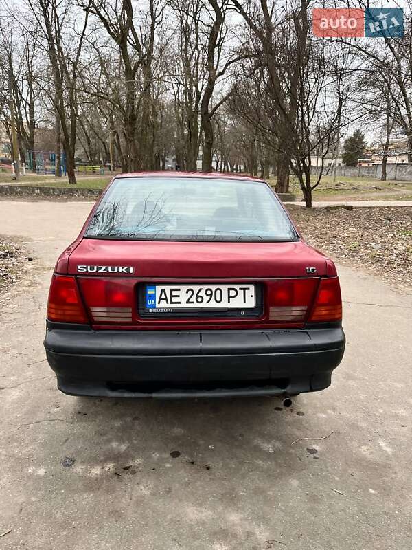 Седан Suzuki Swift 1995 в Апостолово