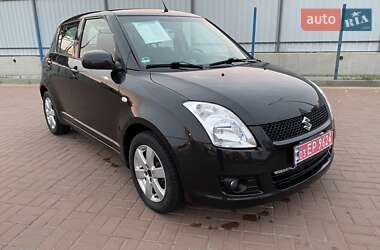 Хэтчбек Suzuki Swift 2010 в 