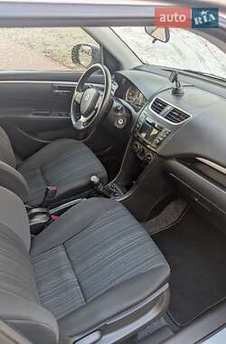Хэтчбек Suzuki Swift 2014 в 