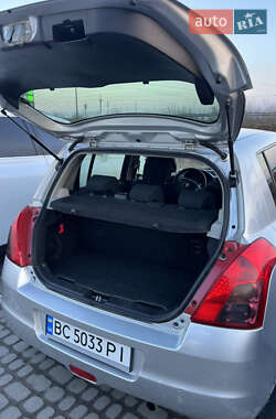 Хетчбек Suzuki Swift 2008 в Городку