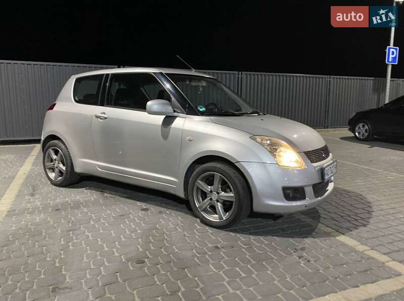 Хетчбек Suzuki Swift 2009 в Ужгороді
