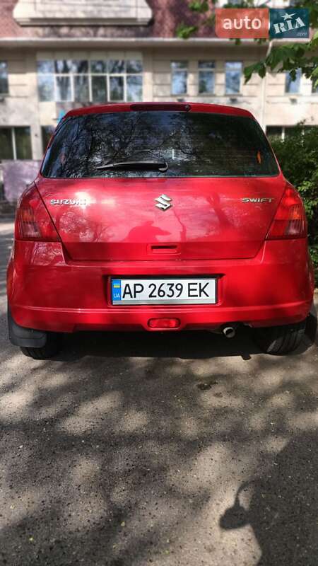 Хетчбек Suzuki Swift 2005 в Запоріжжі
