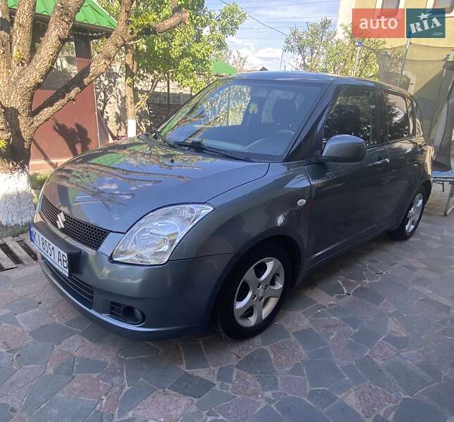 Хэтчбек Suzuki Swift 2007 в 
