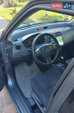 Хэтчбек Suzuki Swift 2007 в 