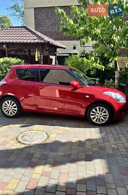 Хэтчбек Suzuki Swift 2010 в 