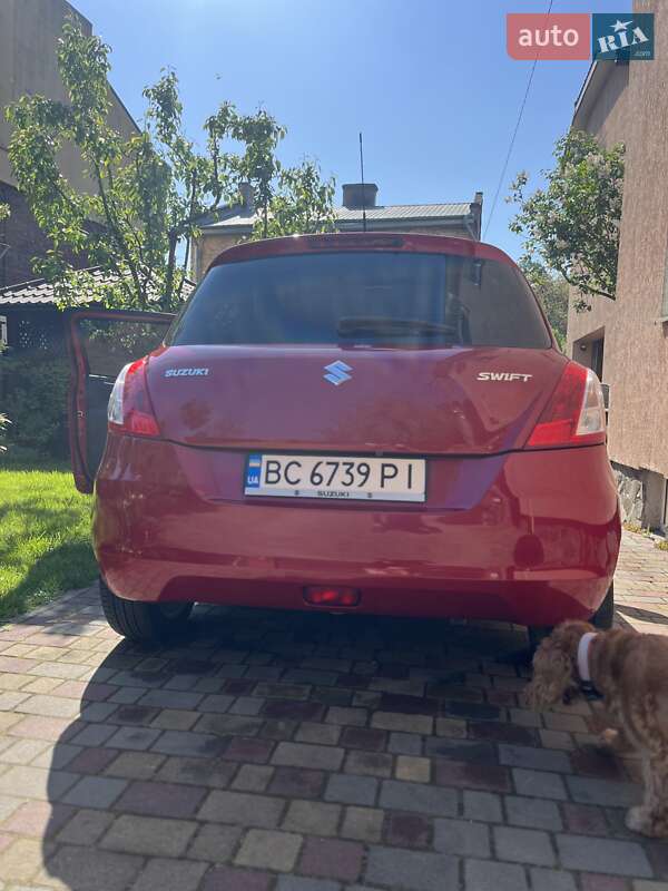 Хэтчбек Suzuki Swift 2010 в Львове