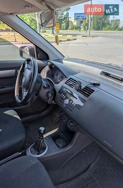 Хэтчбек Suzuki Swift 2008 в 