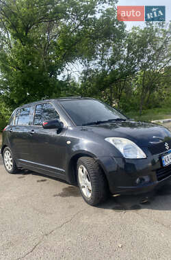 Хэтчбек Suzuki Swift 2007 в Киеве