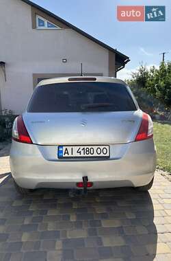 Хэтчбек Suzuki Swift 2011 в 