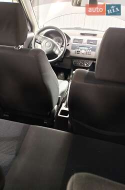 Хэтчбек Suzuki Swift 2010 в 