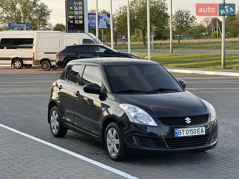 Хэтчбек Suzuki Swift 2012 в Великом Дальнике
