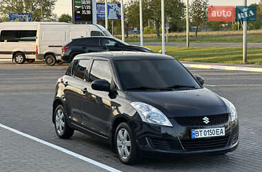 Хетчбек Suzuki Swift 2012 в 