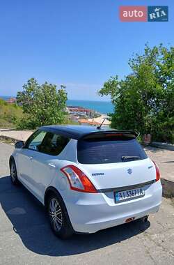 Хэтчбек Suzuki Swift 2011 в 