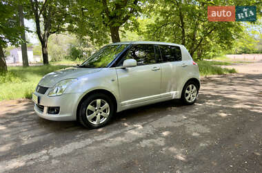 Хэтчбек Suzuki Swift 2008 в 