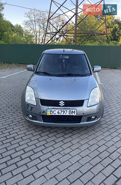 Хэтчбек Suzuki Swift 2006 в 