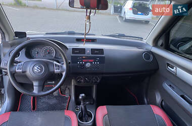 Хэтчбек Suzuki Swift 2006 в 