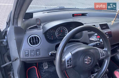 Хэтчбек Suzuki Swift 2006 в 