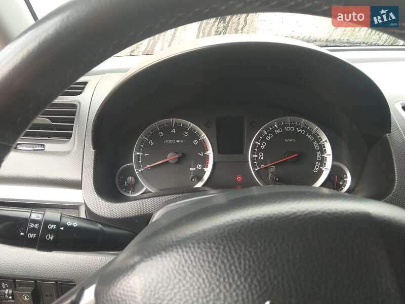 Хэтчбек Suzuki Swift 2011 в Барышевке фото 9 Хэтчбек Suzuki Swift 2011 в Барышевке