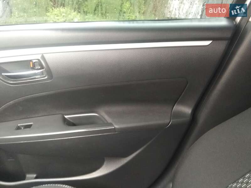 Хэтчбек Suzuki Swift 2011 в Барышевке фото 29 Хэтчбек Suzuki Swift 2011 в Барышевке
