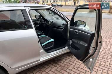 Хэтчбек Suzuki Swift 2011 в 