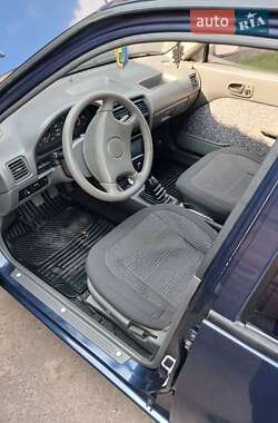 Седан Suzuki Swift 2000 в 