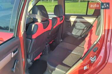 Хэтчбек Suzuki Swift 2006 в 