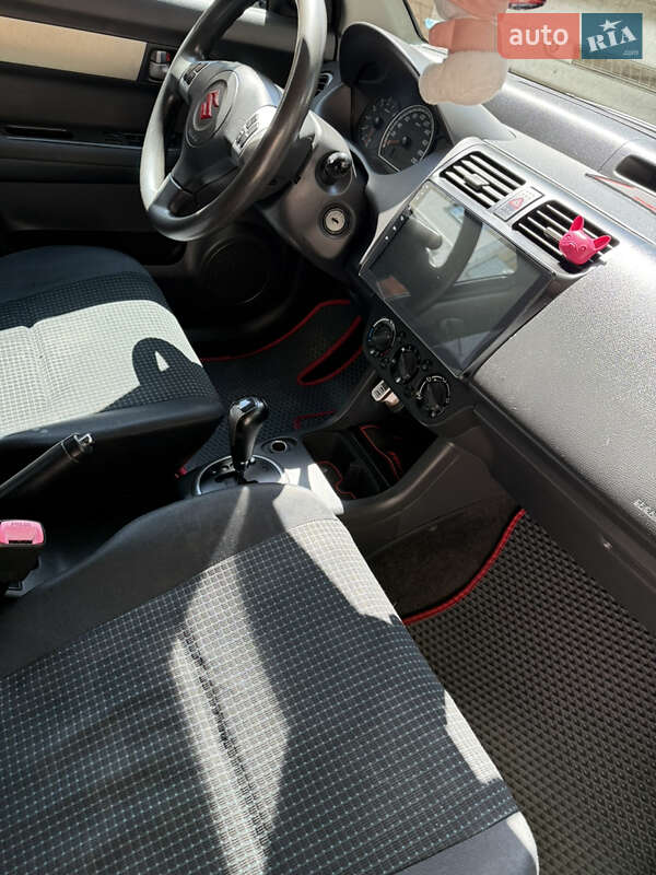 Хэтчбек Suzuki Swift 2006 в Одессе фото 22 Хэтчбек Suzuki Swift 2006 в Одессе