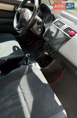 Хетчбек Suzuki Swift 2006 в 