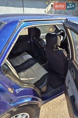 Седан Suzuki Swift 1993 в 