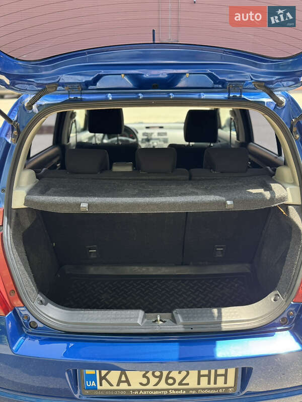 Хетчбек Suzuki Swift 2007 в Києві