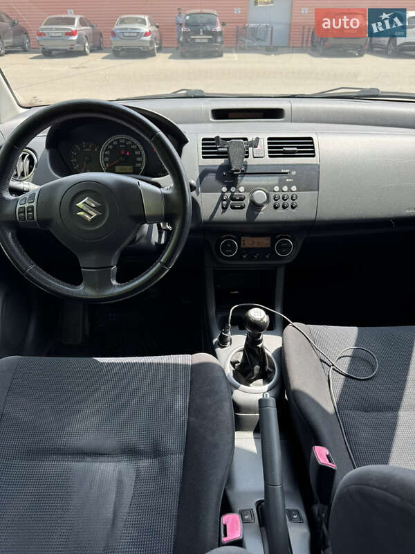 Хетчбек Suzuki Swift 2007 в Києві