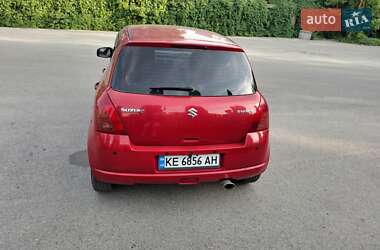 Хетчбек Suzuki Swift 2005 в 