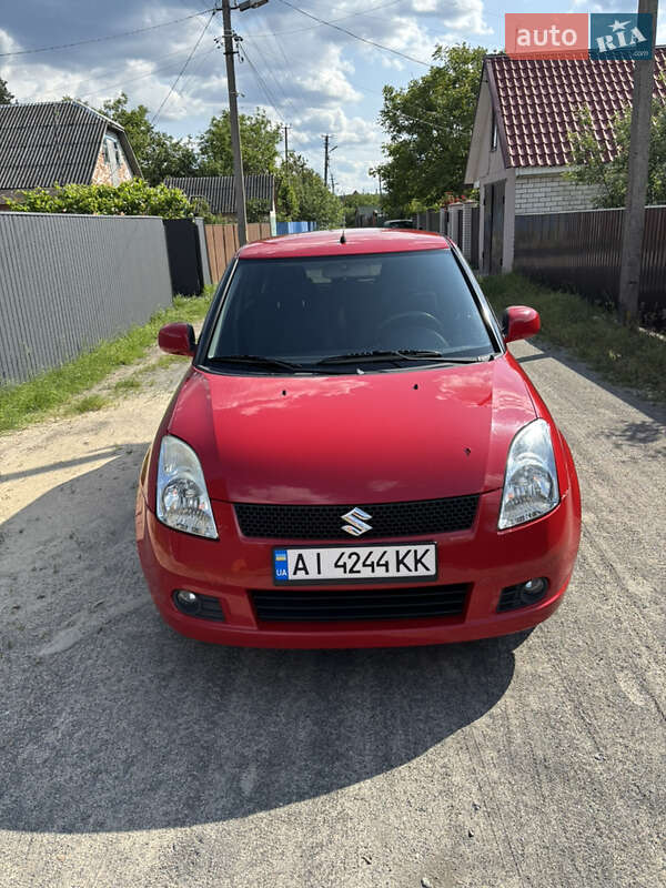 Хэтчбек Suzuki Swift 2007 в 