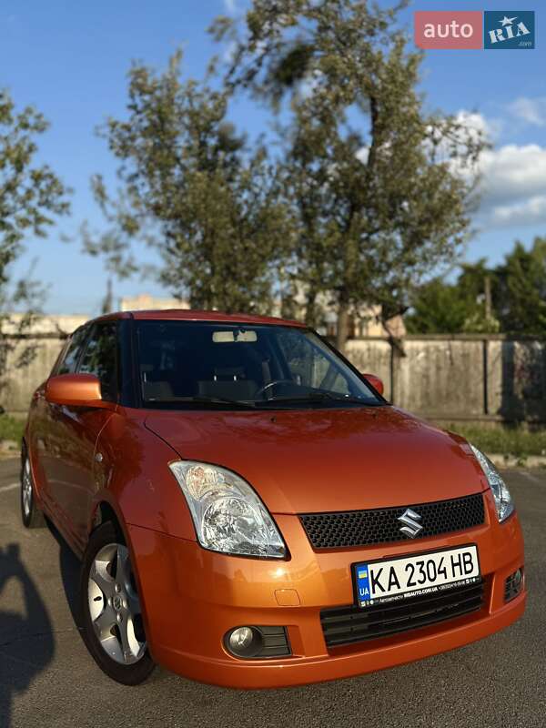 Хэтчбек Suzuki Swift 2006 в 